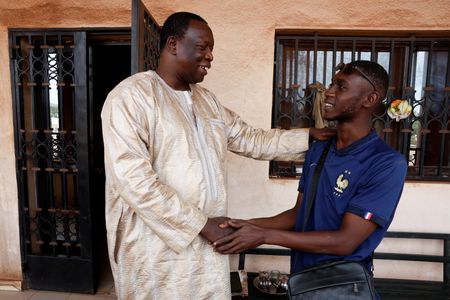 tagreuters.com2025binary_LYNXNPEL380BH-VIEWIMAGE