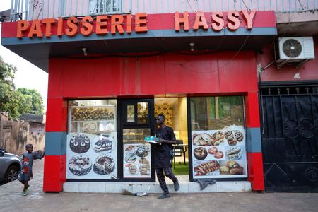 tagreuters.com2025binary_LYNXNPEL380BP-VIEWIMAGE