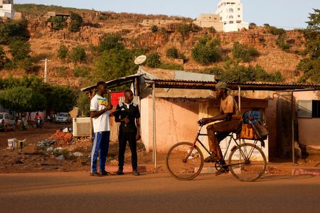 tagreuters.com2025binary_LYNXNPEL380BY-VIEWIMAGE