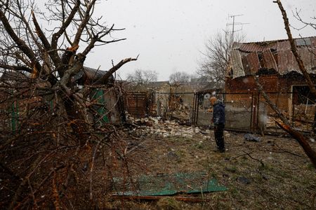 tagreuters.com2025binary_LYNXNPEL3908O-VIEWIMAGE