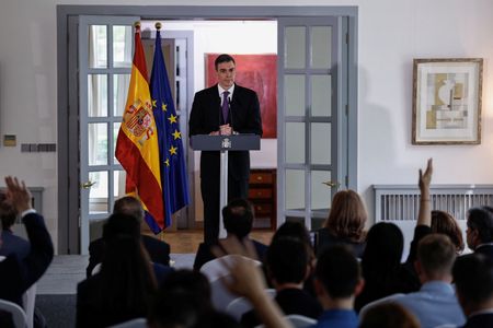 tagreuters.com2025binary_LYNXNPEL3A0CP-VIEWIMAGE