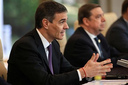 tagreuters.com2025binary_LYNXNPEL3A0CU-VIEWIMAGE