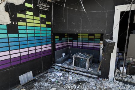 tagreuters.com2025binary_LYNXNPEL3B007-VIEWIMAGE