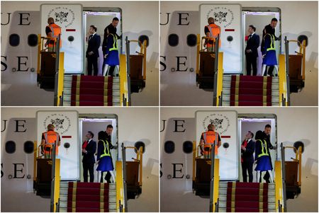 tagreuters.com2025binary_LYNXNPEL4Q03J-VIEWIMAGE