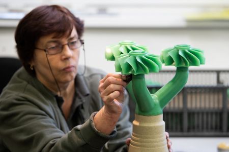 tagreuters.com2025binary_LYNXNPEL4Q06Y-VIEWIMAGE