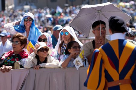 tagreuters.com2025binary_LYNXNPEL4R0D9-VIEWIMAGE