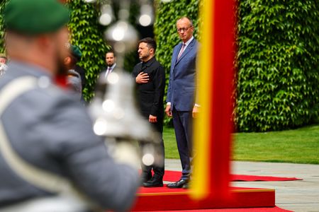 tagreuters.com2025binary_LYNXNPEL4R0FP-VIEWIMAGE