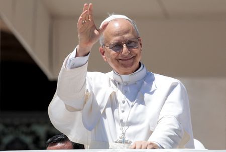 tagreuters.com2025binary_LYNXNPEL4R0GQ-VIEWIMAGE