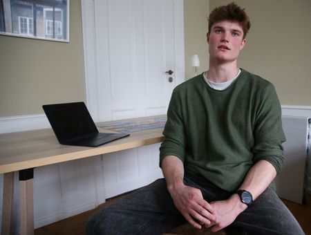 tagreuters.com2025binary_LYNXNPEL4R11A-VIEWIMAGE