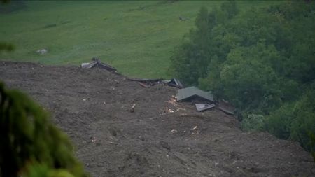 tagreuters.com2025binary_LYNXNPEL4R17O-VIEWIMAGE