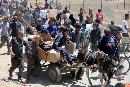 tagreuters.com2025binary_LYNXNPEL4S0I2-VIEWIMAGE