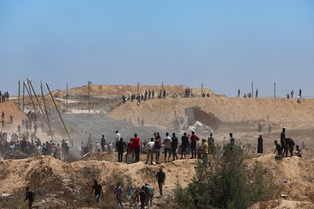 tagreuters.com2025binary_LYNXNPEL4S0I3-VIEWIMAGE