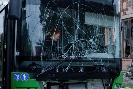 tagreuters.com2025binary_LYNXNPEL4T09O-VIEWIMAGE