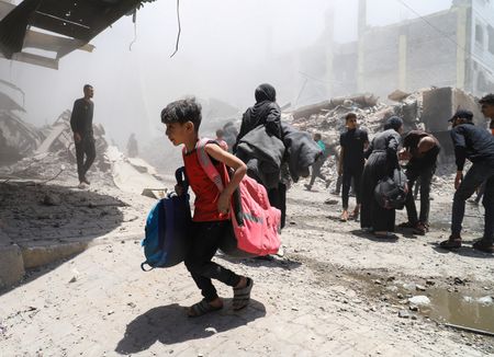 tagreuters.com2025binary_LYNXNPEL4T0I1-VIEWIMAGE