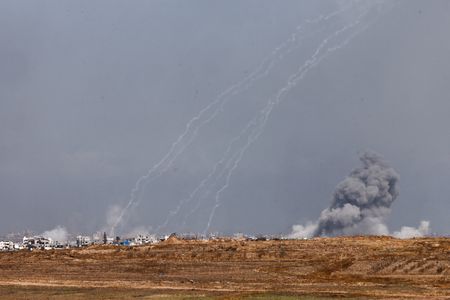 tagreuters.com2025binary_LYNXNPEL4T0I2-VIEWIMAGE