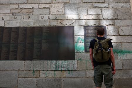 tagreuters.com2025binary_LYNXNPEL4U07C-VIEWIMAGE