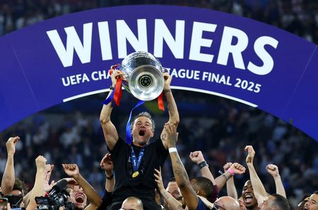 tagreuters.com2025binary_LYNXNPEL4U0BF-VIEWIMAGE