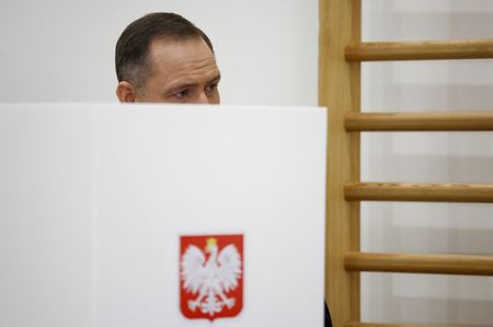 tagreuters.com2025binary_LYNXNPEL500GG-VIEWIMAGE