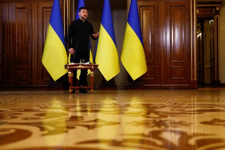 tagreuters.com2025binary_LYNXNPEL500HS-VIEWIMAGE