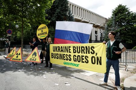 tagreuters.com2025binary_LYNXNPEL510WL-VIEWIMAGE