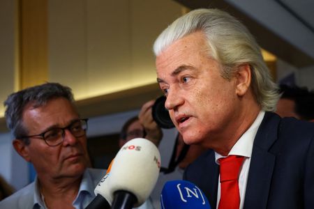 tagreuters.com2025binary_LYNXNPEL520M6-VIEWIMAGE