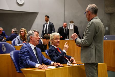 tagreuters.com2025binary_LYNXNPEL520OV-VIEWIMAGE