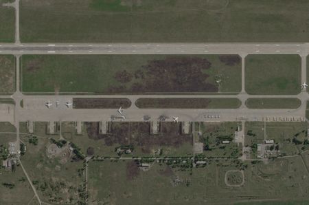 tagreuters.com2025binary_LYNXNPEL530UC-VIEWIMAGE