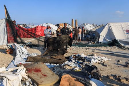 tagreuters.com2025binary_LYNXNPEL54040-VIEWIMAGE