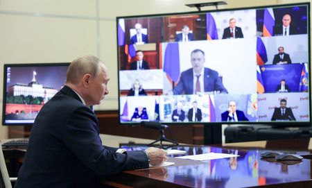 tagreuters.com2025binary_LYNXNPEL54043-VIEWIMAGE