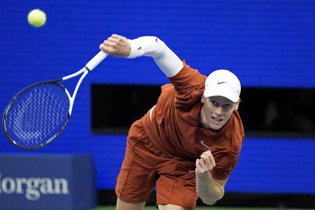 tagreuters.com2025binary_LYNXNPEL860F7-VIEWIMAGE