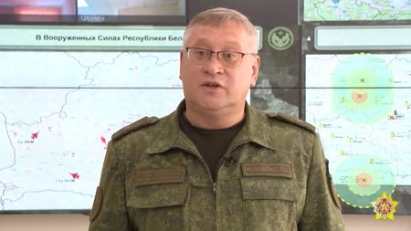 tagreuters.com2025binary_LYNXNPEL890BF-VIEWIMAGE