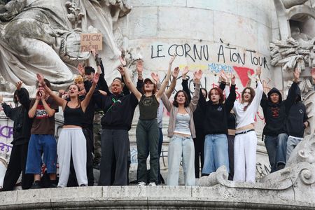 tagreuters.com2025binary_LYNXNPEL890WR-VIEWIMAGE