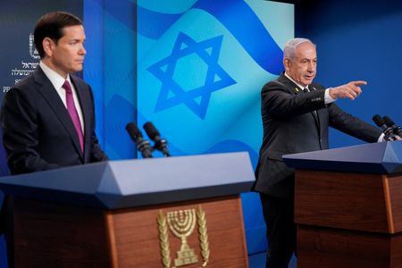 tagreuters.com2025binary_LYNXNPEL8E0JU-VIEWIMAGE