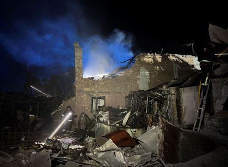 tagreuters.com2025binary_LYNXNPEL8F049-VIEWIMAGE