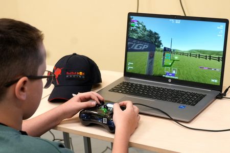 tagreuters.com2025binary_LYNXNPEL8F0V2-VIEWIMAGE