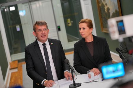 tagreuters.com2025binary_LYNXNPEL8G0N7-VIEWIMAGE