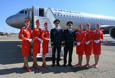 tagreuters.com2025binary_LYNXNPEL8G0P3-VIEWIMAGE