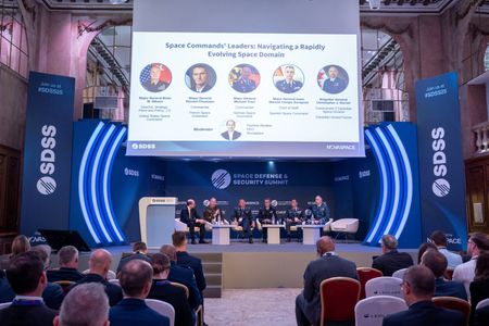 tagreuters.com2025binary_LYNXNPEL8I0KI-VIEWIMAGE