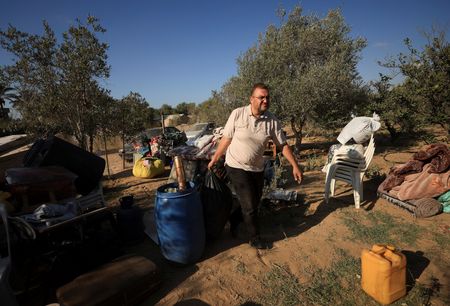 tagreuters.com2025binary_LYNXNPEL8J043-VIEWIMAGE