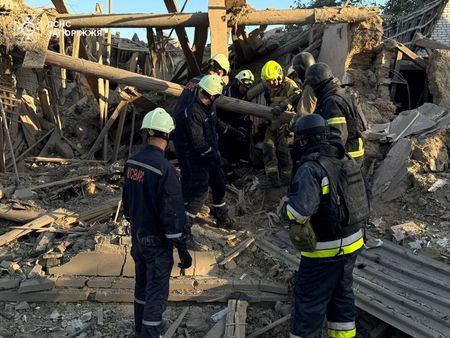 tagreuters.com2025binary_LYNXNPEL8L061-VIEWIMAGE