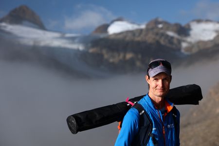 tagreuters.com2025binary_LYNXNPEL8L0C8-VIEWIMAGE