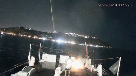 tagreuters.com2025binary_LYNXNPEL8N0J8-VIEWIMAGE