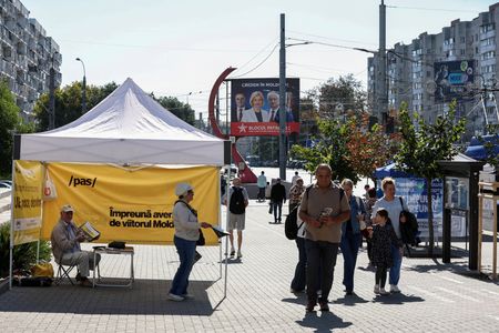 tagreuters.com2025binary_LYNXNPEL8O09Y-VIEWIMAGE