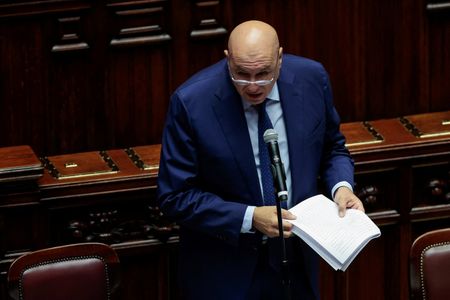 tagreuters.com2025binary_LYNXNPEL8O0E7-VIEWIMAGE