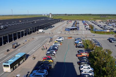 tagreuters.com2025binary_LYNXNPEL8O0EQ-VIEWIMAGE