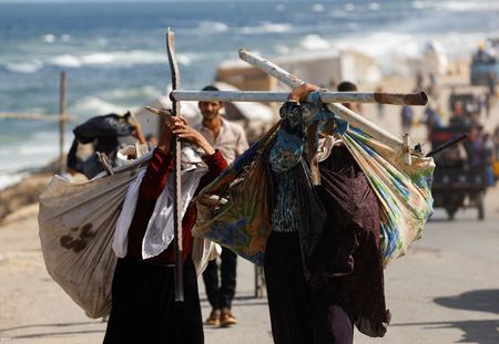 tagreuters.com2025binary_LYNXNPEL8O0FO-VIEWIMAGE