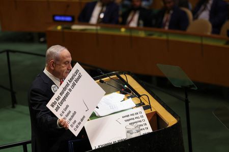 tagreuters.com2025binary_LYNXNPEL8P0KF-VIEWIMAGE