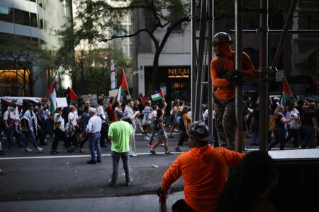 tagreuters.com2025binary_LYNXNPEL8P0WU-VIEWIMAGE