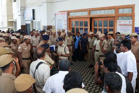 tagreuters.com2025binary_LYNXNPEL8R037-VIEWIMAGE