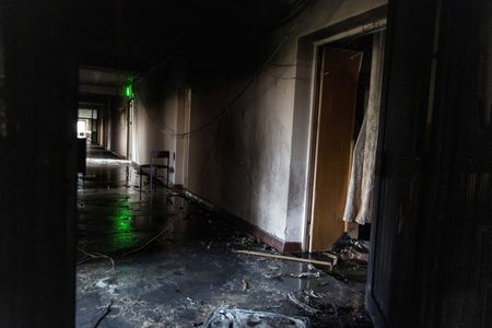 tagreuters.com2025binary_LYNXNPEL8R087-VIEWIMAGE